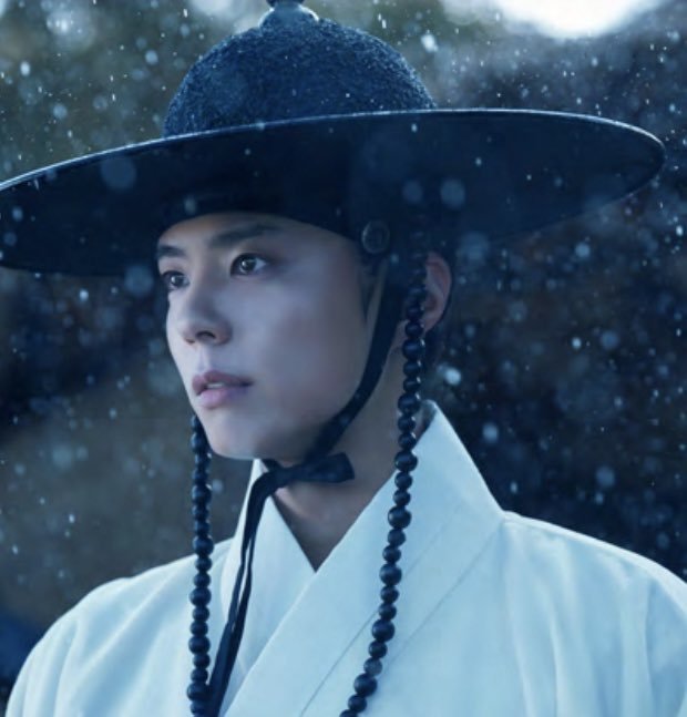 TBLlifes's tweet photo. New posters released for upcoming period film Canvas of Blood, starring Park Bo-gum.
#TBLlife #ParkBogum #THEBLACKLABEL https://t.co/pQMtswYcfG