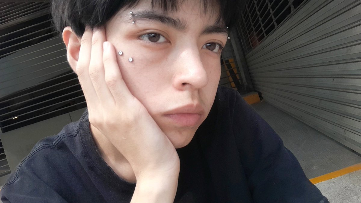 Ren7490 tweet media