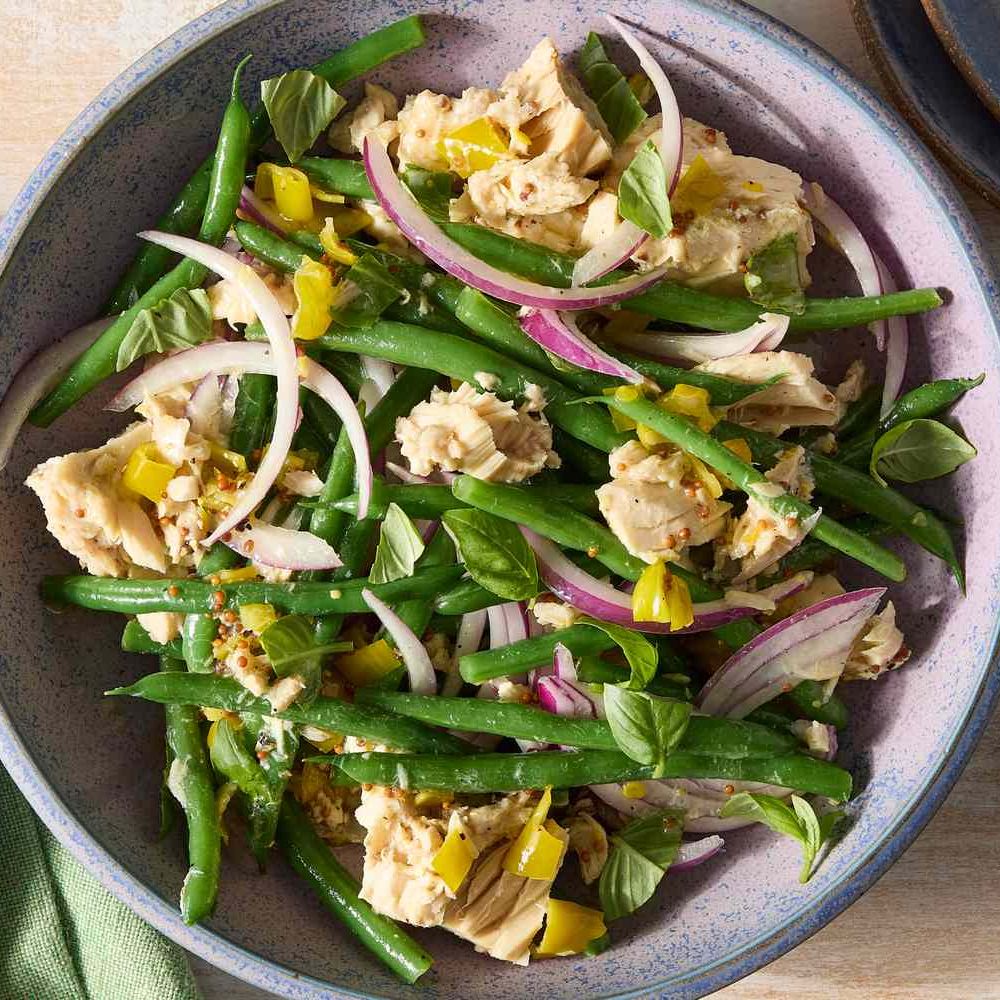 EatingWell Magazine tweet media