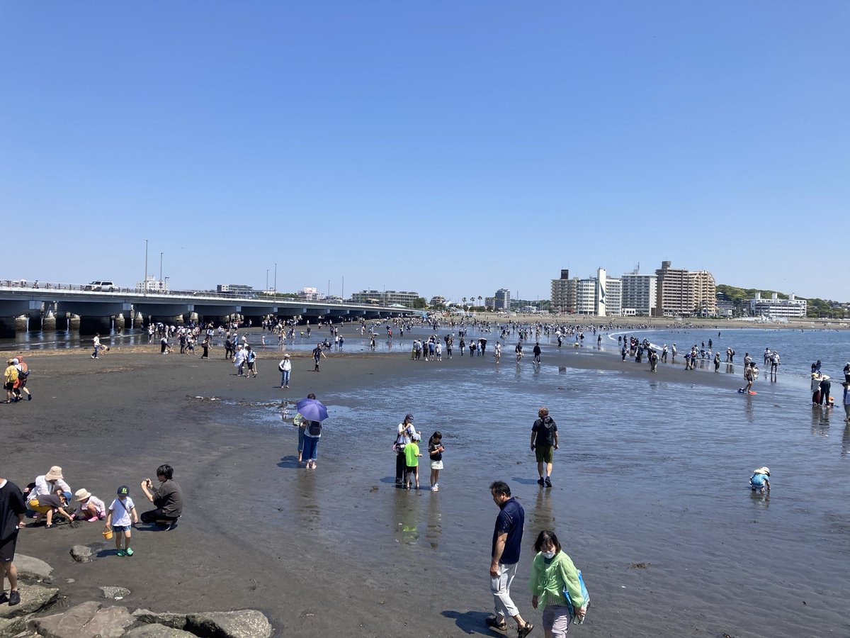 JO1UTG's tweet photo. 今日は江の島でトンボロ現象が発生する日ということで、歩いて江の島に渡ることができました。 https://t.co/Xxc1sCOYXA