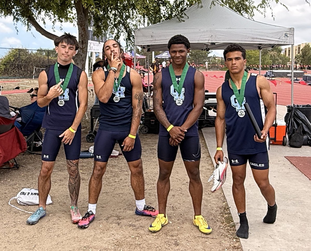 parker6johnson's tweet photo. We’re headed to the Section SEMIs! Finished 5th overall as a team with only 7 athletes competing. Team record and 2nd in the 4x1 with a 41.79 (almost had him 😅) and 3rd in LJ. Still chasing more. Section Championships next week. #WorkNotDone @Red_Env_Sports @mexcoastoffense @FCRecruits @XFactorRecruits
@SDProspectsFB @Tos93
@mfarrellsports @NCSA_Football
@SWCHBC @OGMacDC @skyler_ridley