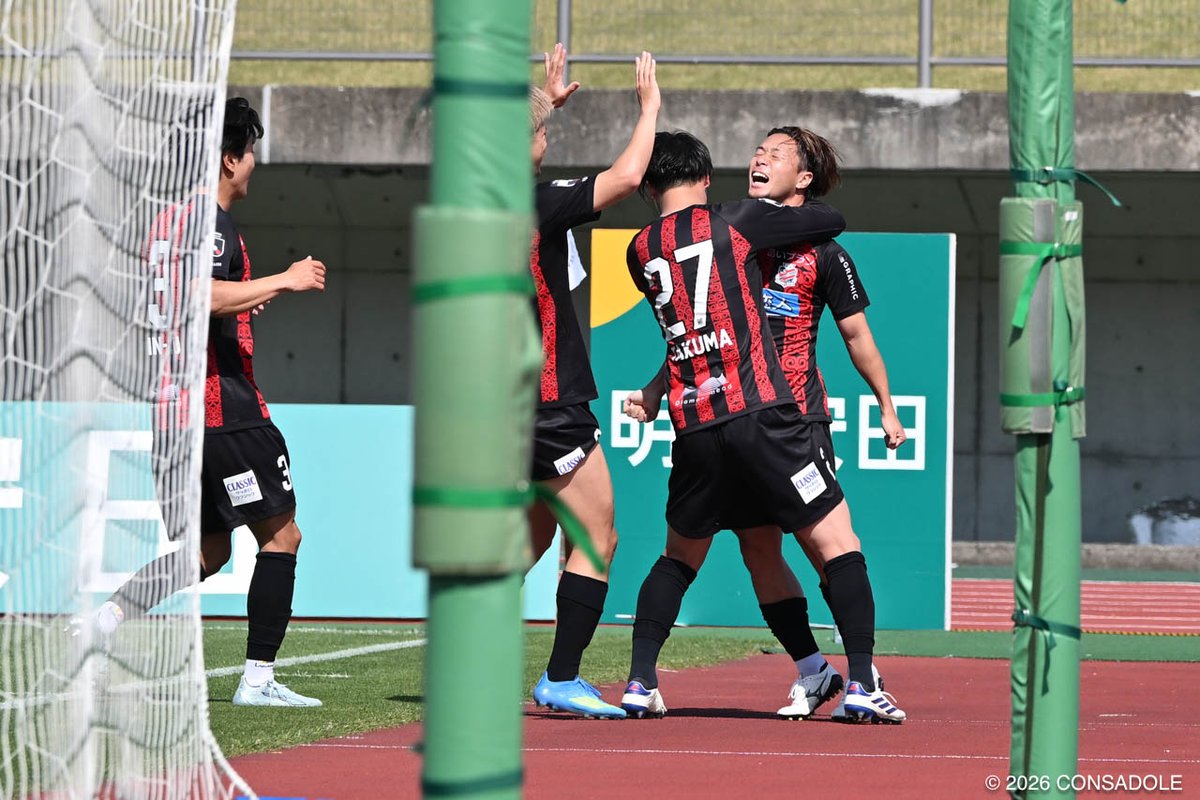 consaofficial's tweet photo. 【5月18日(月) 選手スタジオ生出演のお知らせ📺】

北海道テレビ(HTB )「#イチオシ!!」・北海道文化放送(UHB )「#みんテレ」に選手が生出演します🔴⚫️

・HTB
#荒野拓馬 選手　#堀米悠斗 選手
・UHB
#田川知樹 選手

https://t.co/h0YNa0SfOU

#コンサドーレ #consadole https://t.co/AEXRgbhmxv