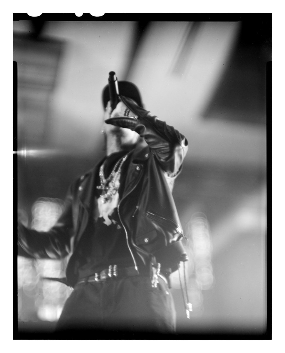 camerandotclick's tweet photo. Call me for large format concert photography 🎞️

@wizkhalifa on @ILFORDPhoto 4x5" FP4+ &amp; Smartflex SLR https://t.co/BjJmRpLBxQ