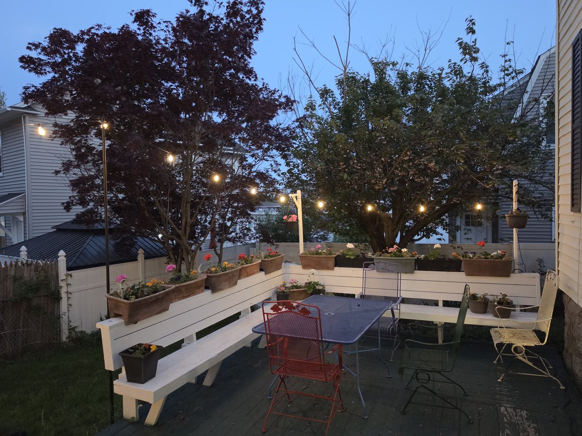 ArmstrongM84's tweet photo. Thanks to my family &amp; 1800GotJunk lol my yard actually looks like my backyard can have guest again. Hopefully we can have a backyard movie night this summer. #backyard https://t.co/sGNcgZn59y