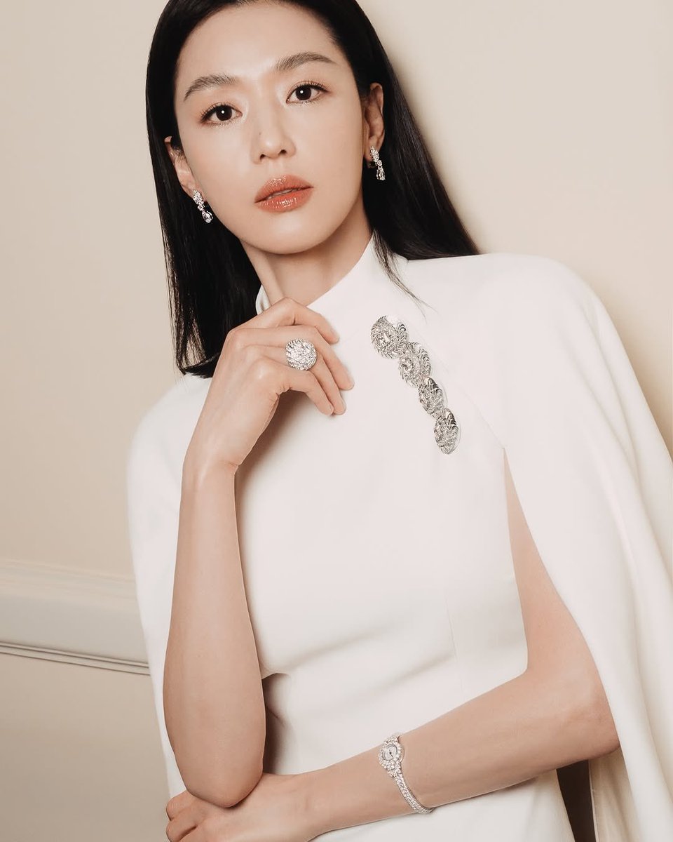 Jun Ji Hyun 전지현 tweet media