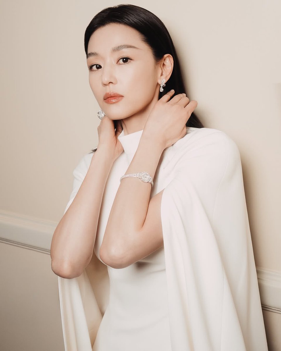 Jun Ji Hyun 전지현 tweet media