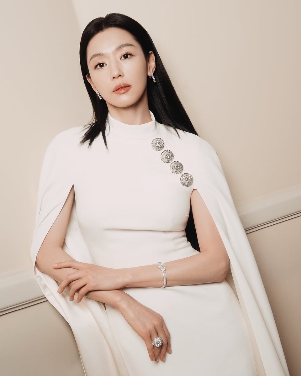 Jun Ji Hyun 전지현 tweet media