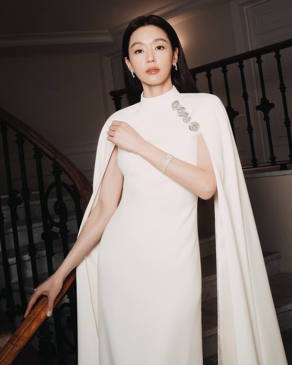Jun Ji Hyun 전지현 tweet media