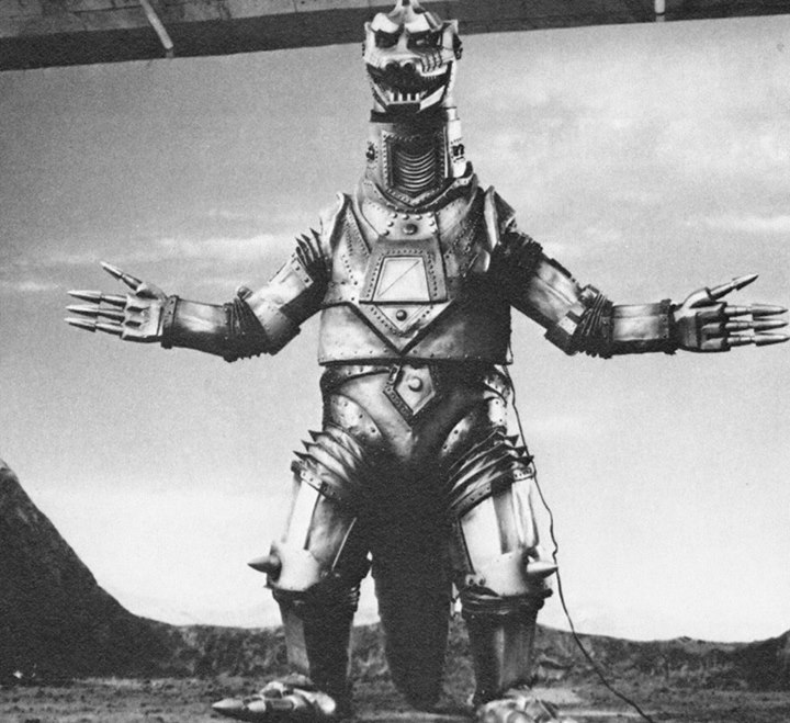 Footyzilla1321's tweet photo. Mechagodzilla 2 is the definition of improving upon perfection how do you even create a design this incredible https://t.co/HDVC4U6TLi