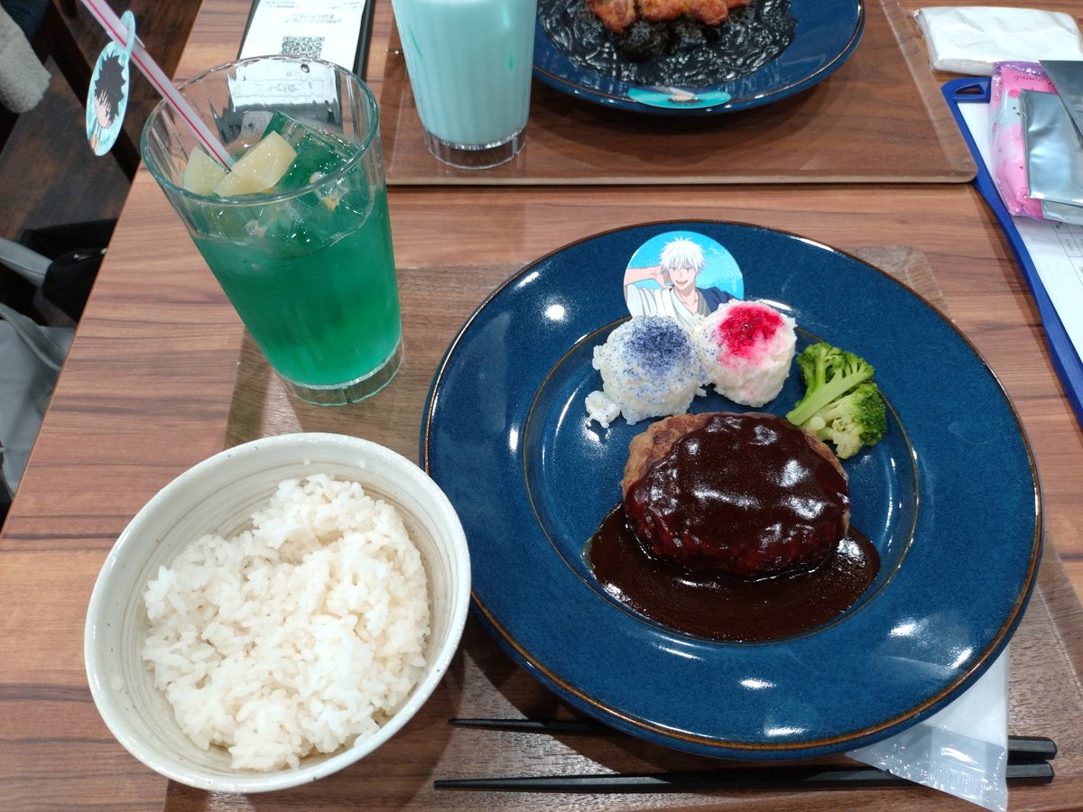 えび tweet media