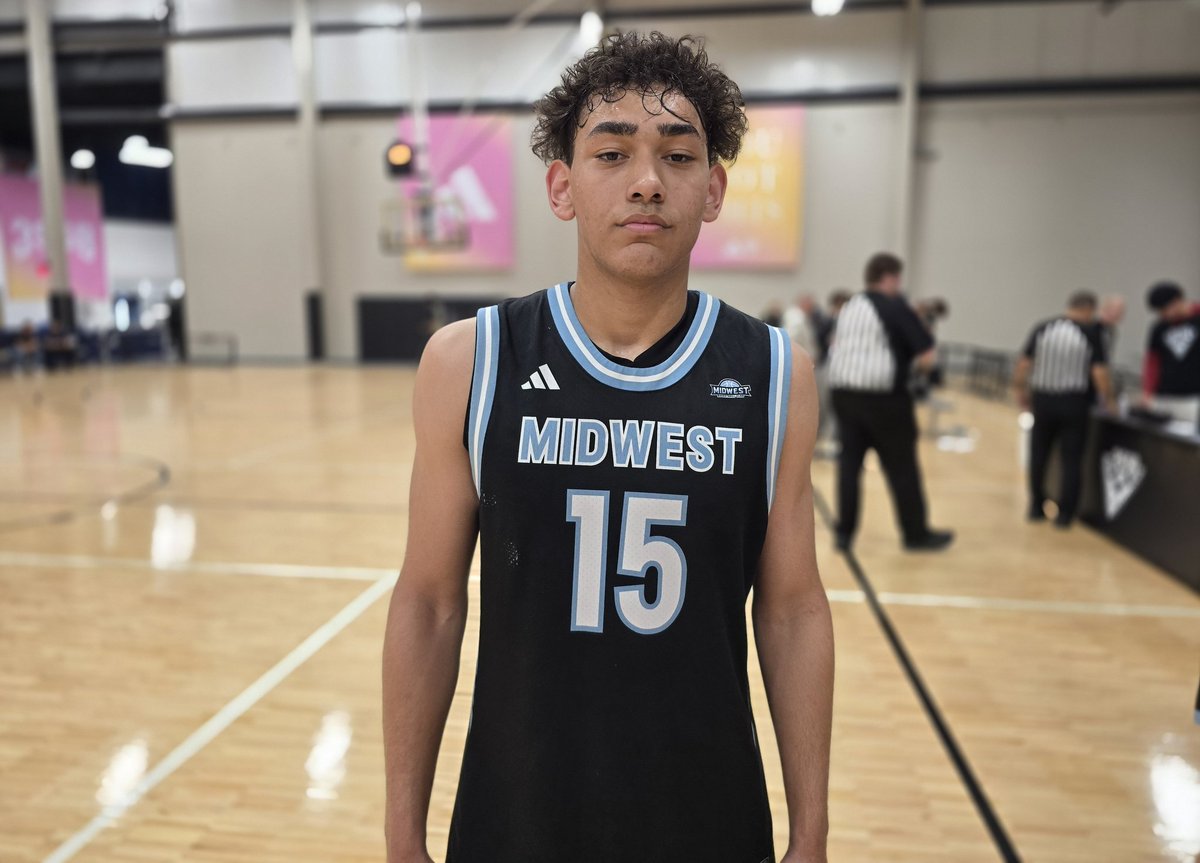 INBBallSource's tweet photo. Micah Mohler (Austin) led @MidwestBBClub to a 71-62 win over Southern Assault. The big guard did a bit of everything tonight - 26 points, 7 rebounds, 2 steals, 2 blocks. Very impressive outing. https://t.co/UFpuzihDmq