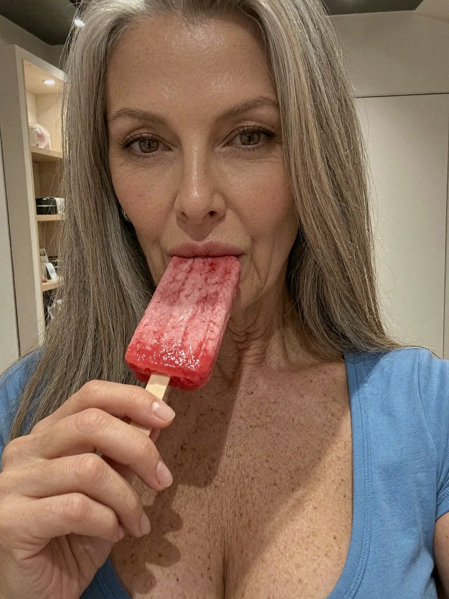 Milla tweet media