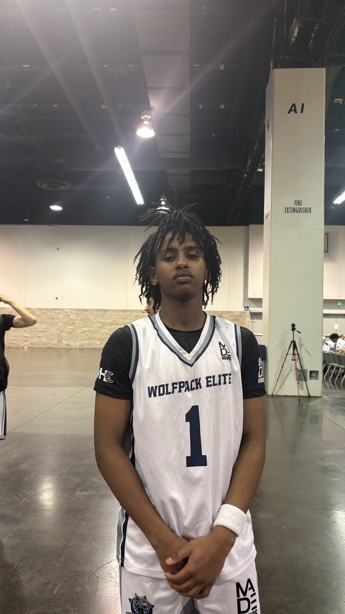 wolfpackelitebb's tweet photo. 2027 Natan Shibeshi (@415natan) led 17u in scoring with 18 points and a big win over Every Edge NXTPRO https://t.co/UfloySAxhL
