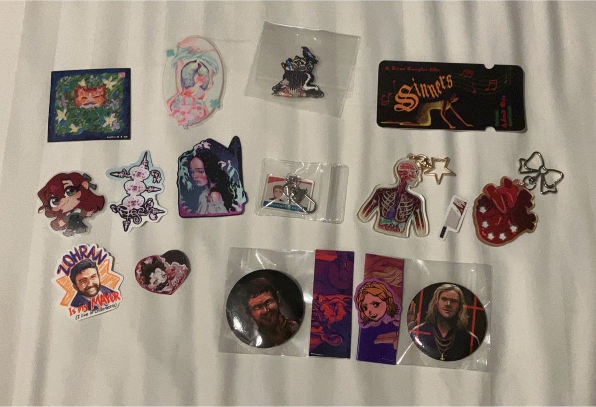 3ngelmann's tweet photo. Haul from yesterdays CF22. Thank you to everyone who traded with me ❤️ https://t.co/eqQ247pUOz