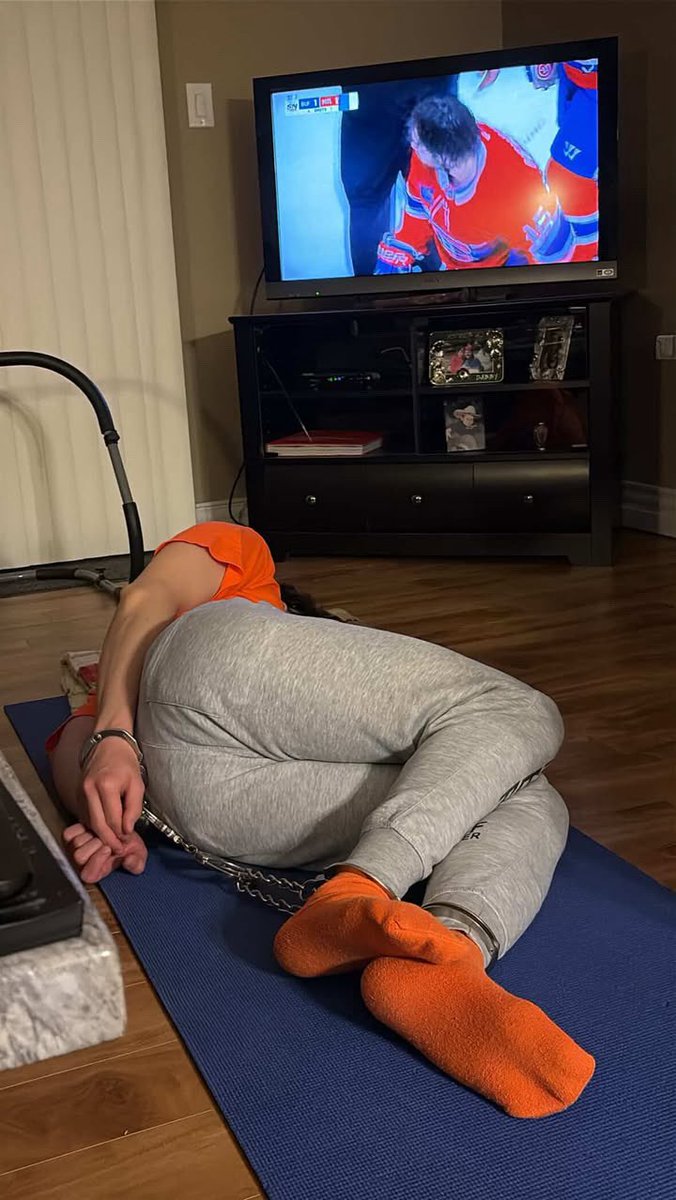 Inmate Bondage tweet media