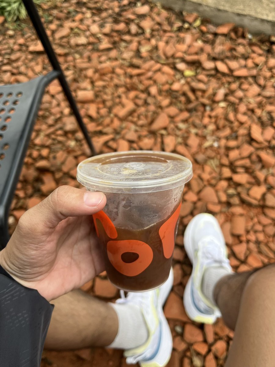 Madeinsampay's tweet photo. americano after runnn https://t.co/zDmdRZy8KB