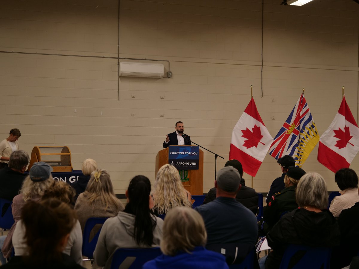 AaronGunn's tweet photo. A special thank you to the people of Gold River for another engaging and thoughtful town hall!

Events like these are exactly why I love this role - real conversations, real concerns, real people.

That makes 8 town halls so far this year – looking forward to Texada next! 🇨🇦 https://t.co/pYocBGNw2G