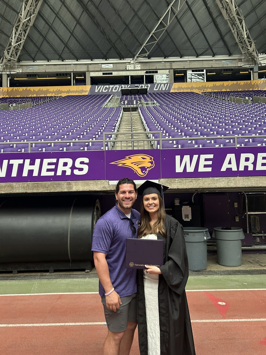 coachcjnuss's tweet photo. Time to Celebrate @HanNussbaum  ‼️ 
I’m proud of everything you’ve done and can’t wait to see what you’re going to accomplish 🔜 https://t.co/8AWRtaygkG