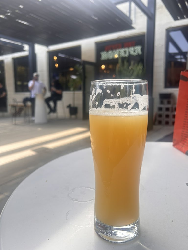 pkc168's tweet photo. More beers at packing district https://t.co/7G2RzUKq6e