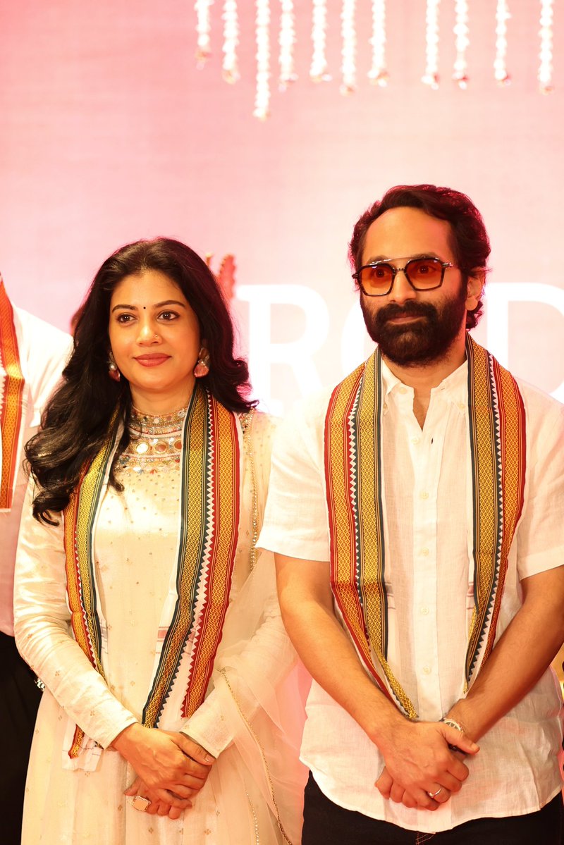 Sshivada tweet media