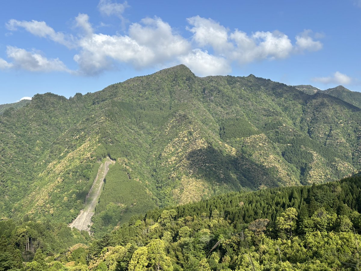 3Sky16's tweet photo. 昨日は地蔵岳、釈迦ヶ岳
全国平均斜度ランキング７位らしいので覚悟して登りました

宮崎県西都市 https://t.co/f9r7QlxsCg