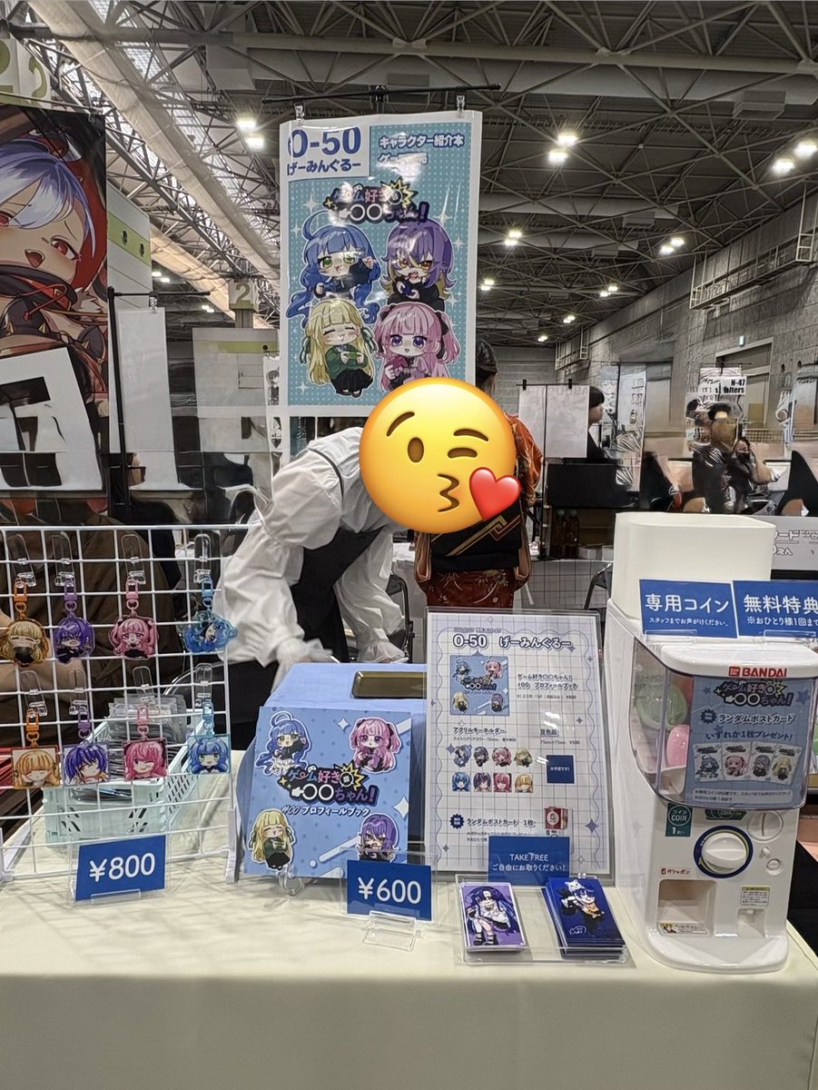 少し遅刻で設営完了しました！ アクリルキーホルダー、イラスト本