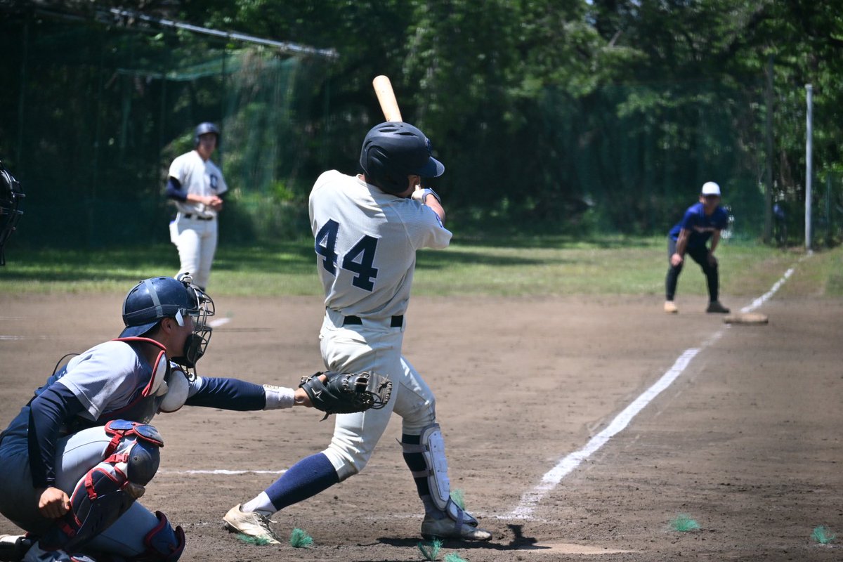 baseballguniv's tweet photo. 春季リーグ戦 vs一橋大学 第2回戦
【5回終了】
一　100 10 | 2
学　002 30 | 5

6番��原選手②のセンターへのスリーベースヒット 、9番佐々木選手④のレフトへのソロホームランがあり5回終了2-5です🔥 https://t.co/VbsAKhYW8M