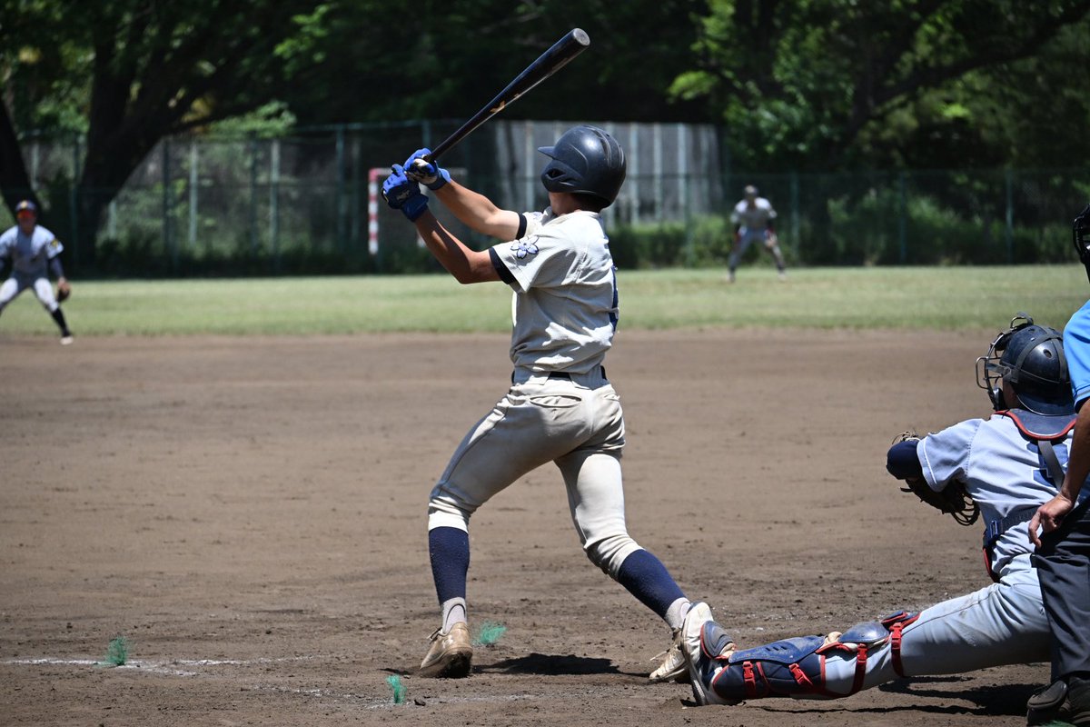 baseballguniv's tweet photo. 春季リーグ戦 vs一橋大学 第2回戦
【5回終了】
一　100 10 | 2
学　002 30 | 5

6番��原選手②のセンターへのスリーベースヒット 、9番佐々木選手④のレフトへのソロホームランがあり5回終了2-5です🔥 https://t.co/VbsAKhYW8M