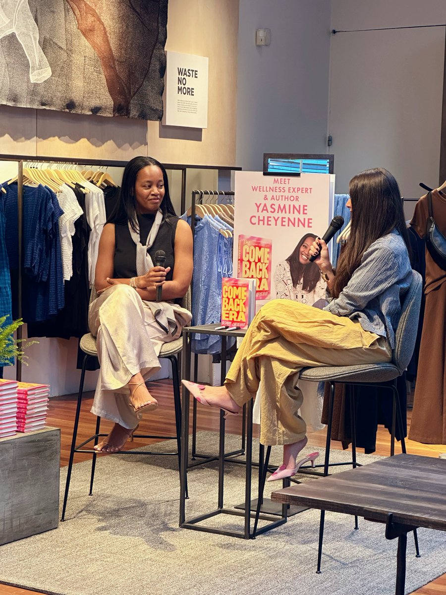 icchasingh_'s tweet photo. Had a great time at the book signing for @YasmineCheyenne’s COME BACK ERA - moderated by the one &amp; only Organic Olivia!!🤩💖

Everyone go stream her music: https://t.co/uIn9G28GYP https://t.co/kj0KEDgGhu