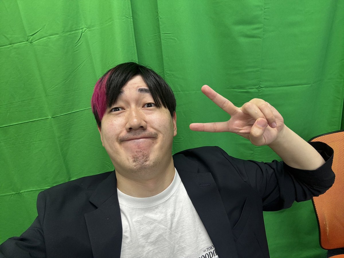 ニシデ tweet media