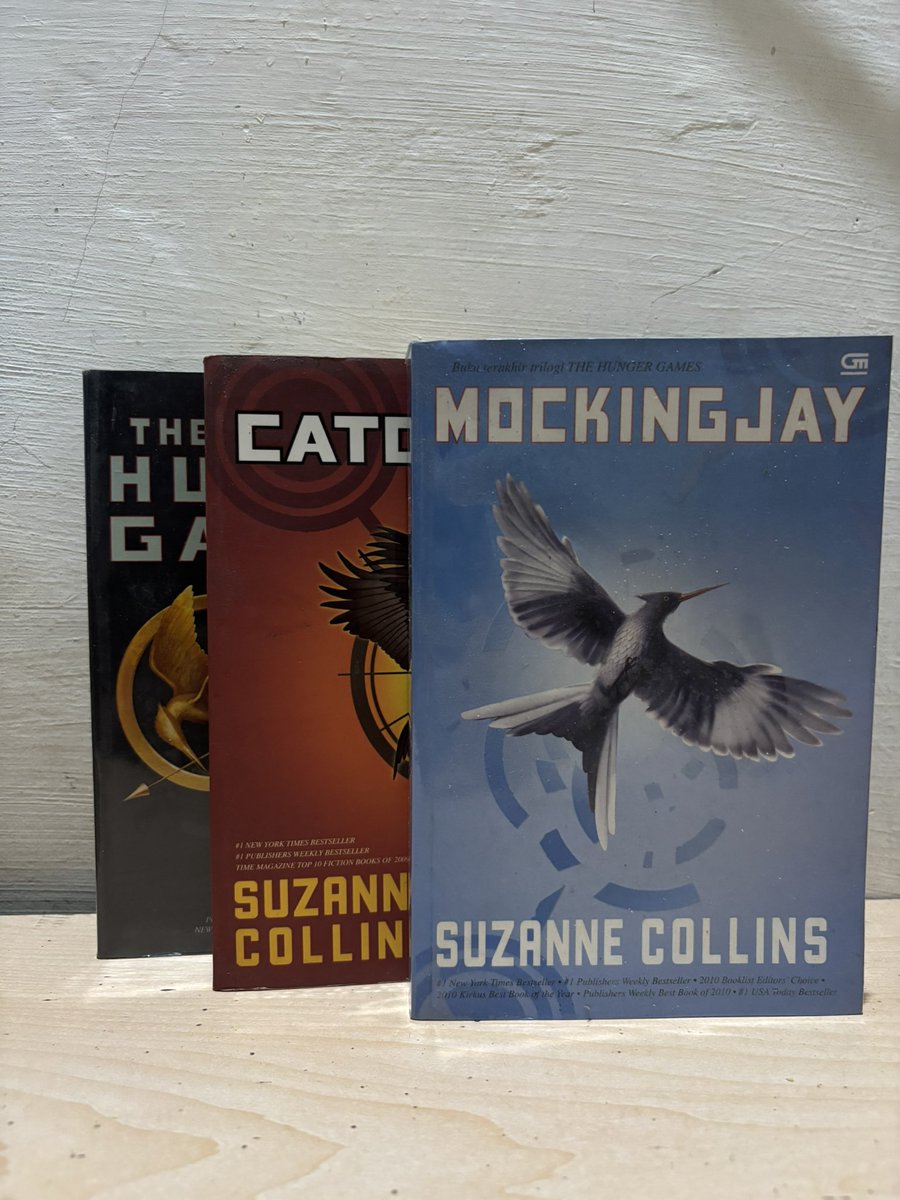 kalabookstore's tweet photo. WTS Stok terbatas 
List harga bisa cek di profil atau langsung ke https://t.co/TWePC0RvlB https://t.co/HLzrkwX9ub