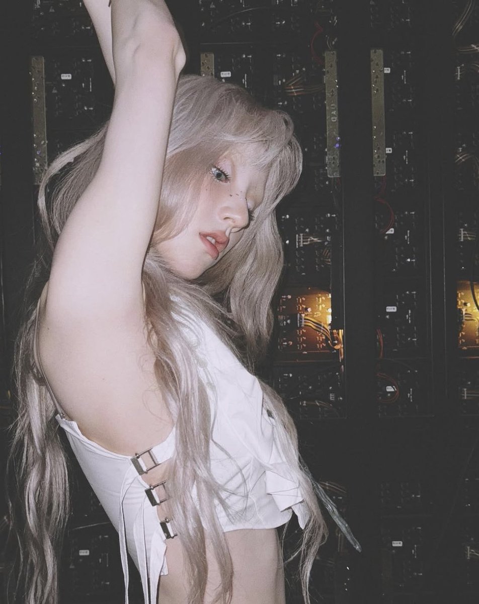 전희진 얼굴 tweet media