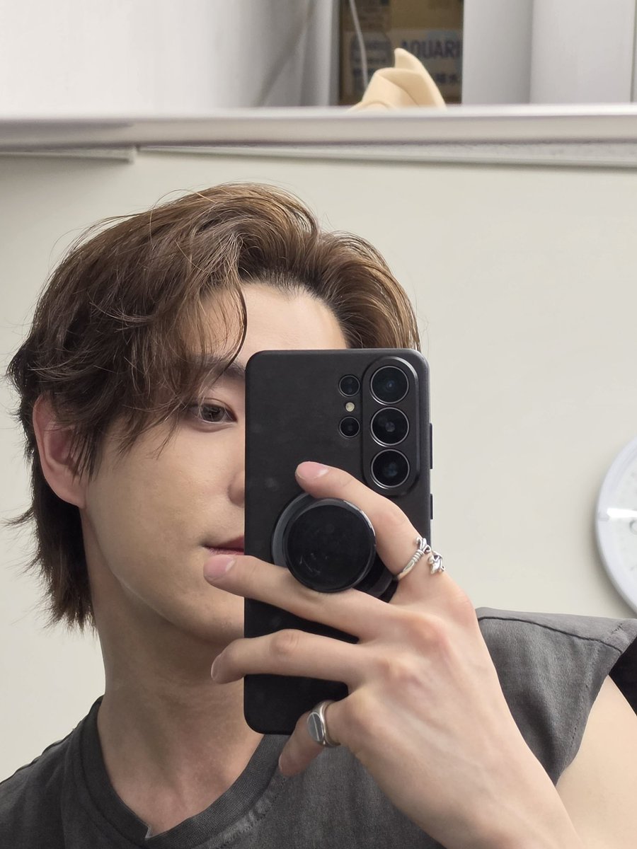 𓈒 ݁sere ⭒ ๋ׅ—busy tweet media
