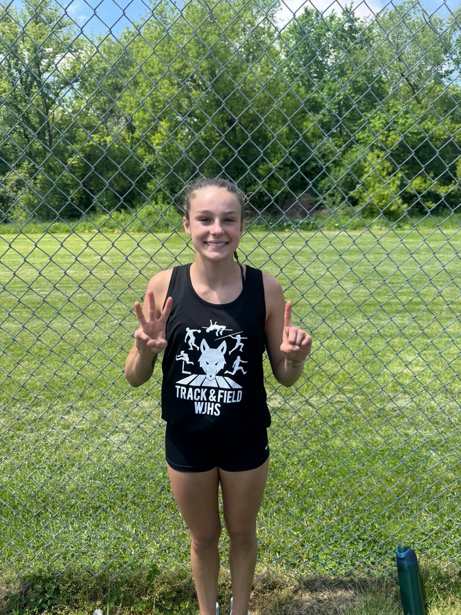 NorthShorePack's tweet photo. Campbell in the hurdles, 100, and 200 along with Aniya and Amelia in the 4x200 - State Qualifiers! https://t.co/MyKPUVuEoP
