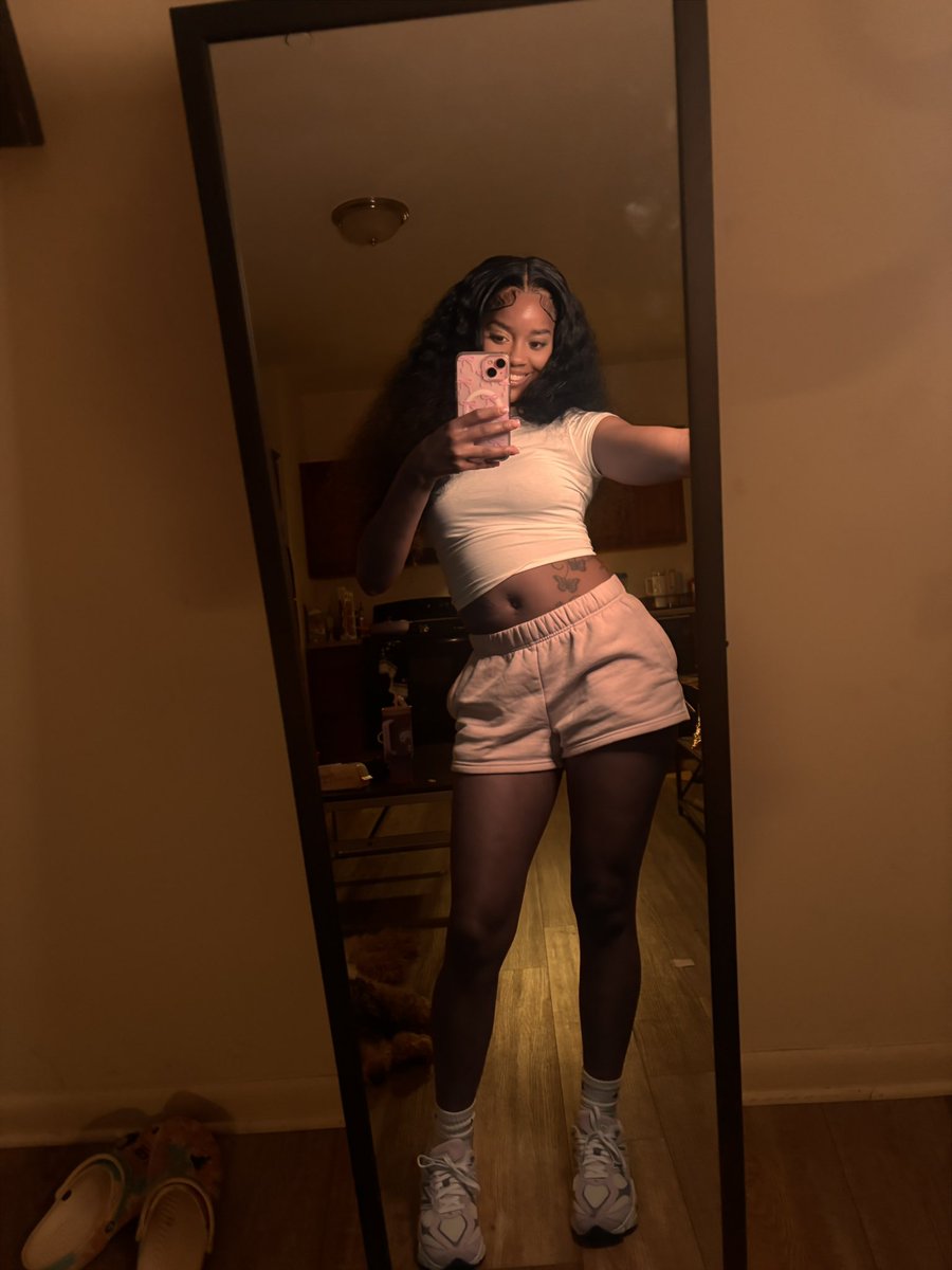 xobeyonica's tweet photo. the remedy for everything, it seems that’s you are 💕 https://t.co/3vslHSmySp