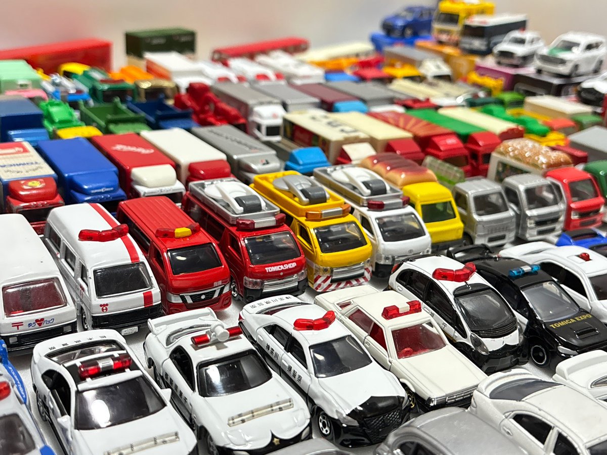NExp_960's tweet photo. 欲しいやつをポイポイ放り込んでたら1ブースだけで2万も使ってて自分でもビビったけど、今回も予算内で大量に買えて大満足
皆様ありがとうございました
#カーサブカルマーケット11 https://t.co/vr8HhXfzZT