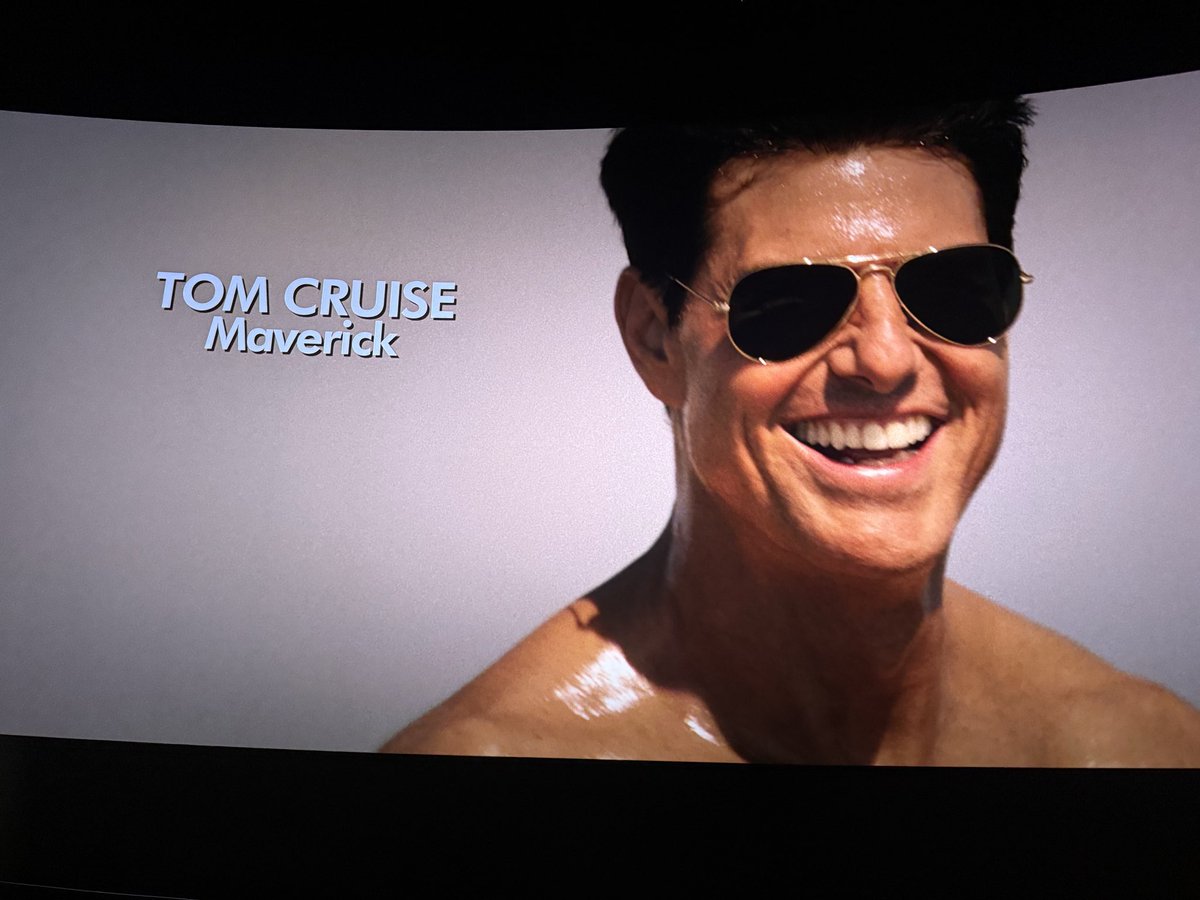 LoriLLLady's tweet photo. Watching #topgun and #topgunmaverick back-to-back hits different. Love Maverick in IMAX. ⭐️⭐️⭐️⭐️⭐️ https://t.co/DqogntRhD9