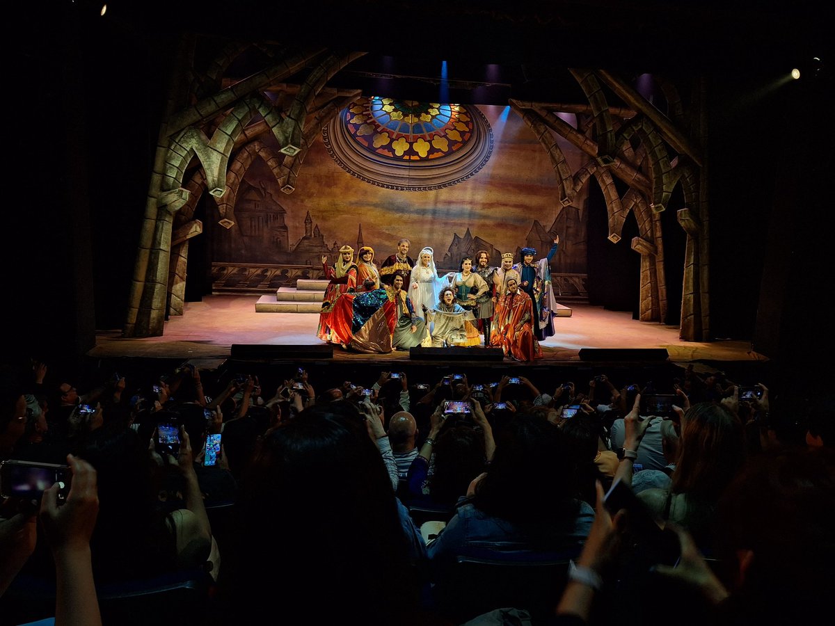 MartelEstela's tweet photo. @venalteatroMX muy buena obra 100%  recomendada muchas gracias https://t.co/7bFK3B0S0D