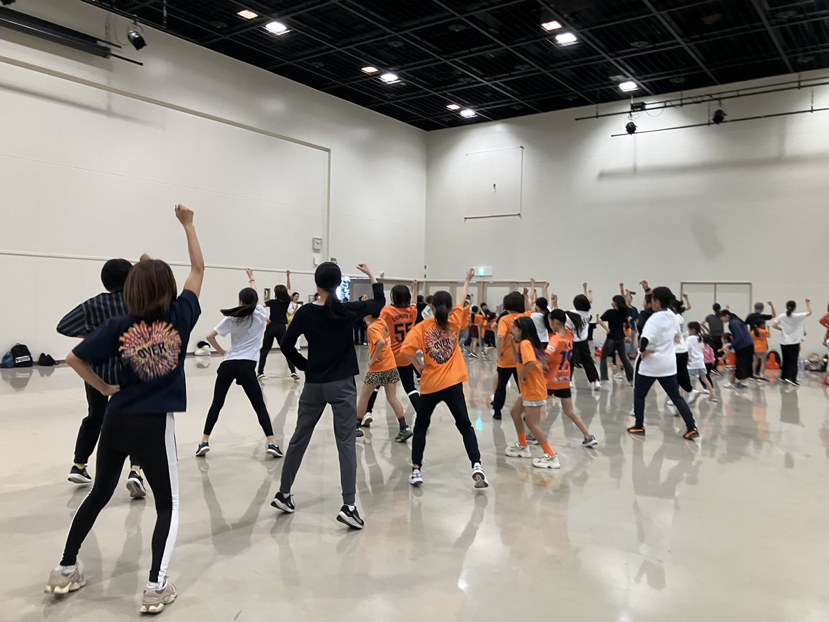 spulse_dance's tweet photo. 🥦野菜をMOTTO presents 国立で一緒に踊ろう！メモリアルダンスショー🍅
🏟おかえり、国立(ここ)は静岡。

練習会の2回目✌️

ダンスの特訓&amp;入退場のリハーサル🏃

皆さんぜひ国立でご注目ください🏟️

ダンススクールTOP🪩
🪩https://t.co/8q6Hn0Kdm7

#野菜をMOTTO
#エスパルスダンススクール
#spulse https://t.co/pghdDSPQOg