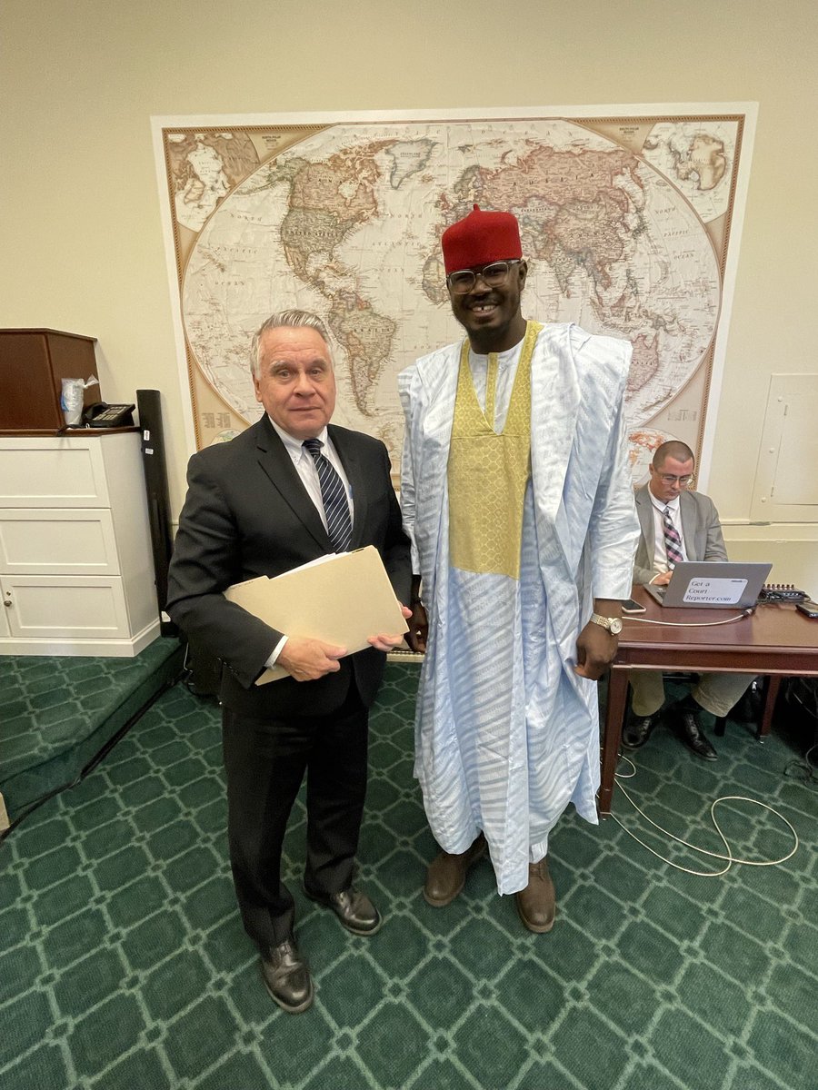 Kondoba's tweet photo. #Audience_au_Congrès_Américain 
J’ai eu l’honneur et le privilège de parler du #Mali et du #Sahel au Congrès Américain et combien les populations souffrent dans la dignité, la résilience et le silence. 
J’ai surtout insisté auprès du Congressman @McGovernMA de #Masachusetts et du Congressman Christopher Smith de #New_Jersey de la Commission des Affaires Étrangères que soutenir le peuple du #Mali et du #Sahel n’est nullement de l’ingérence étrangère mais de la solidarité humaine. 
Et nous avons besoin aujourd’hui plus que jamais de cette solidarité agissante pour le retour de la #paix, la #stabilité et la relance #économique dans notre pays et au Sahel. 
#Sahel #Peace #Stability