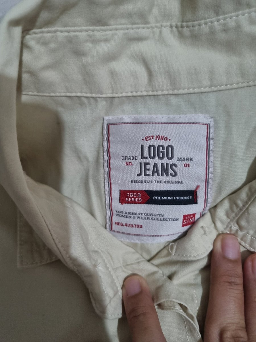 kunaonchi's tweet photo. Kondisi bagus banget, gak ada noda/apapun, ukuran S/M .

lOGO ORIGINAL.

Jual: 30k
Oyen no gratis ongkir tiktokshop bisa. https://t.co/YHHnEgh82N