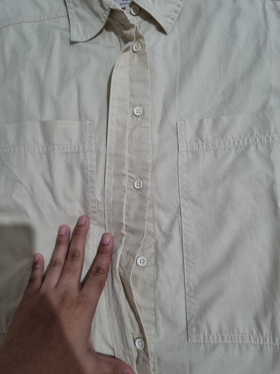 kunaonchi's tweet photo. Kondisi bagus banget, gak ada noda/apapun, ukuran S/M .

lOGO ORIGINAL.

Jual: 30k
Oyen no gratis ongkir tiktokshop bisa. https://t.co/YHHnEgh82N