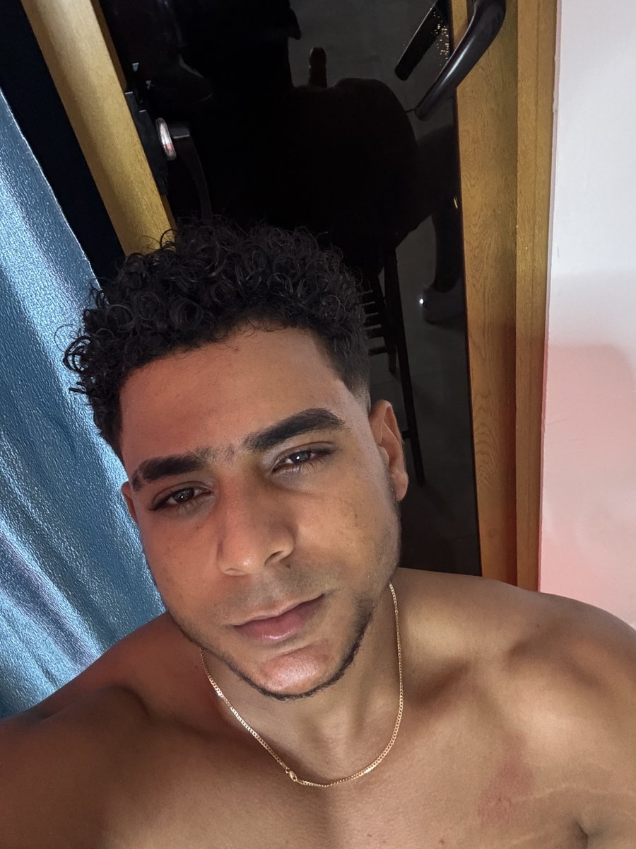 † Valentino tweet media