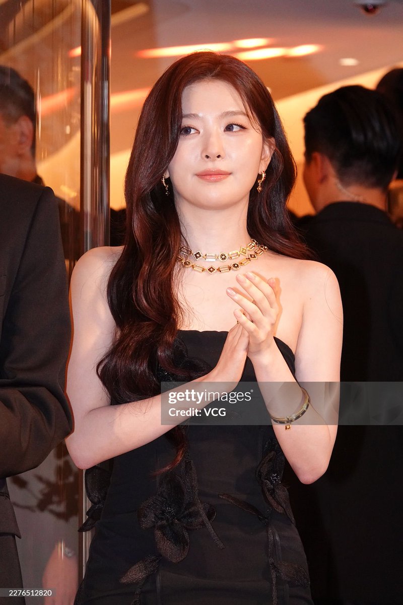 DC 슬기갤러리 tweet media