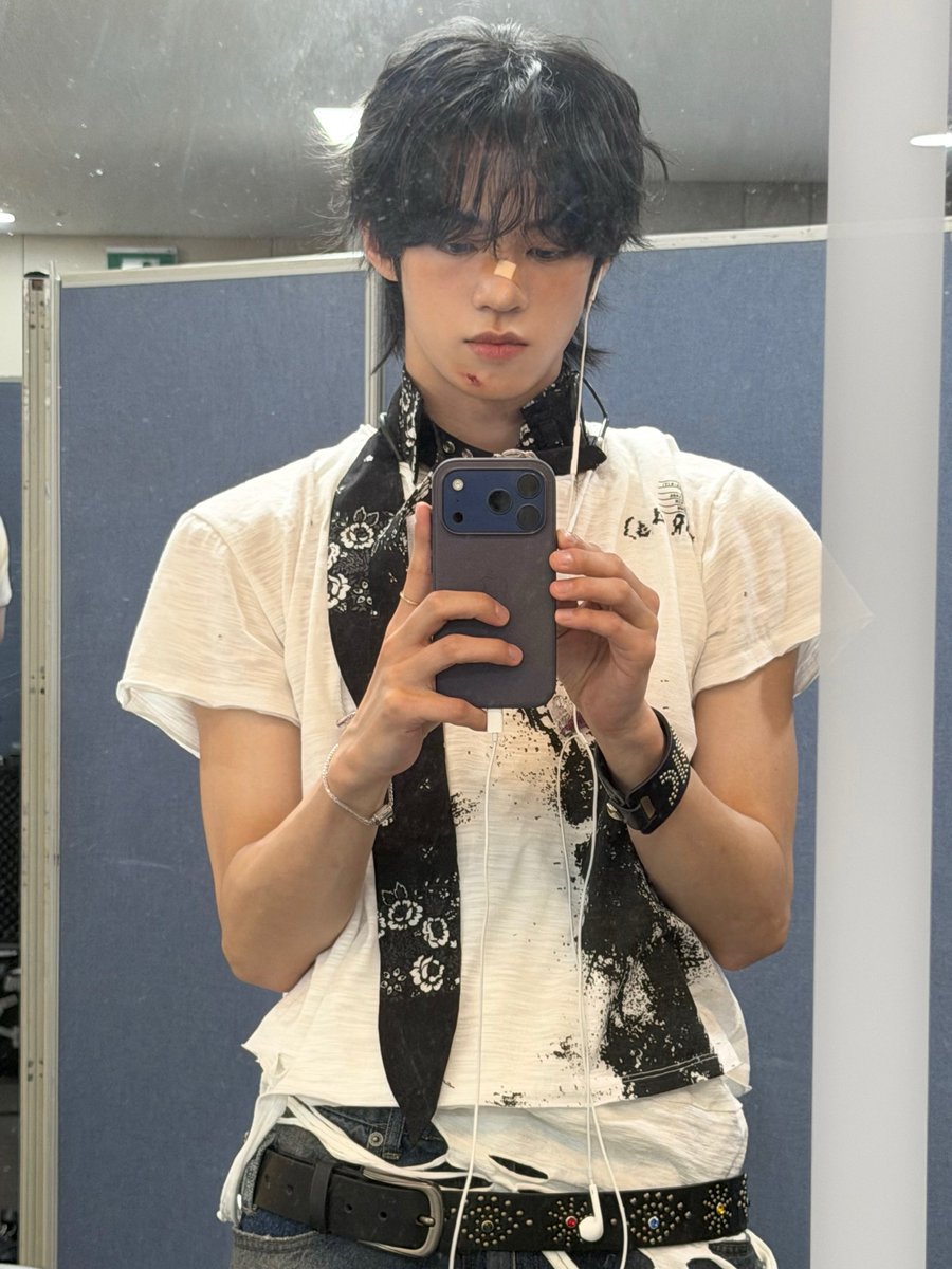 ddohoon. tweet media