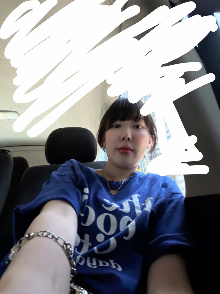 かほ tweet media
