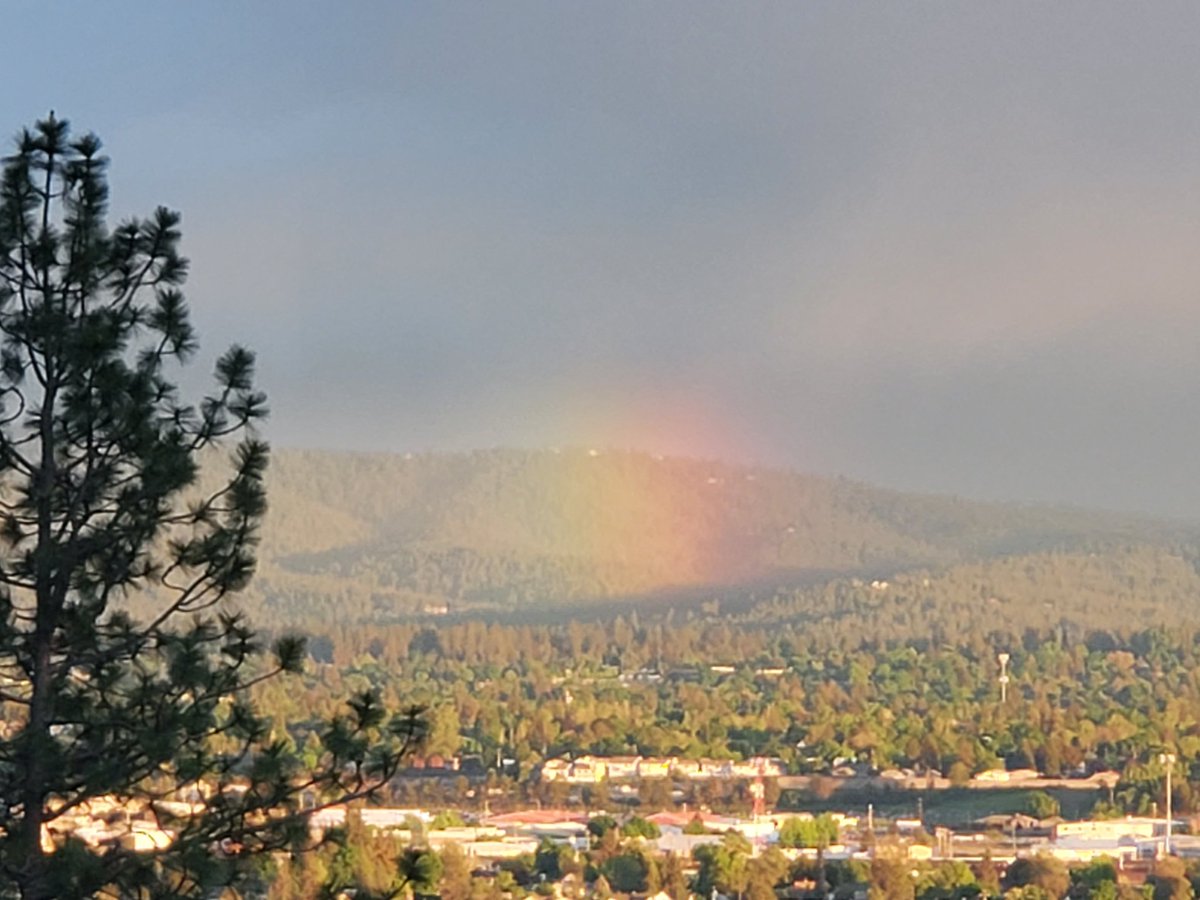 CAS369741's tweet photo. Hail and rain off and on throughout the afternoon.  Now a little sun and rainbow nearing sunset. 
20260516 2000 #pnw https://t.co/zmw8OHqAMh