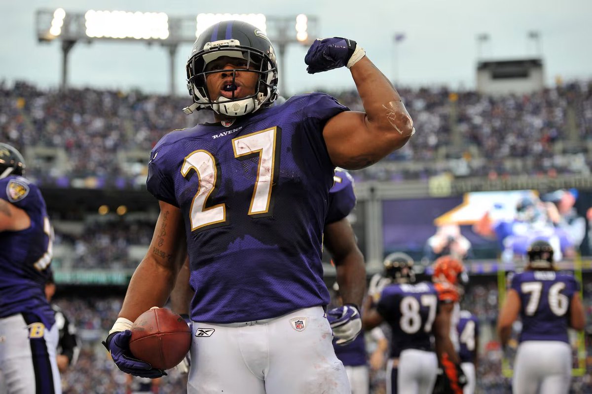 KyroAv's tweet photo. @NFL_DovKleiman Ray Rice. A rare breed of talent, integrity, and chivalry. https://t.co/phu0STVuZB