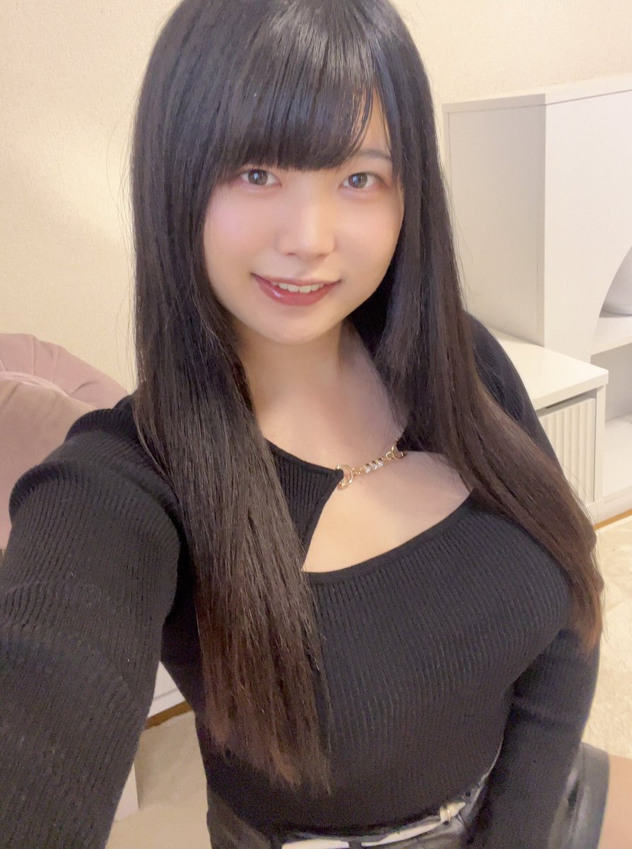 はるひ tweet media