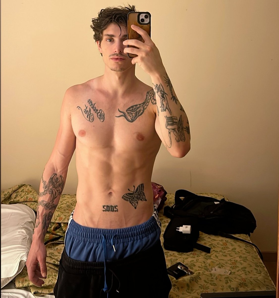 mensboobsjb's tweet photo. Another tattooed and very sexy Italian guy https://t.co/bc35IJMvQr